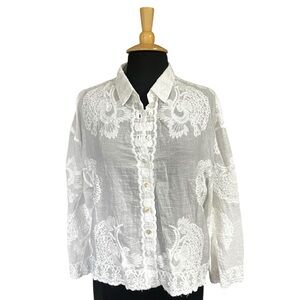 Elegant White Lace Women's Blouse